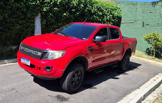 FORD RANGER 2.5 XLS 4X2 CD 16V FLEX 4P MANUAL FORD RANGER 2.5 XLS 4X2 CD 16V FLEX 4P MANUAL